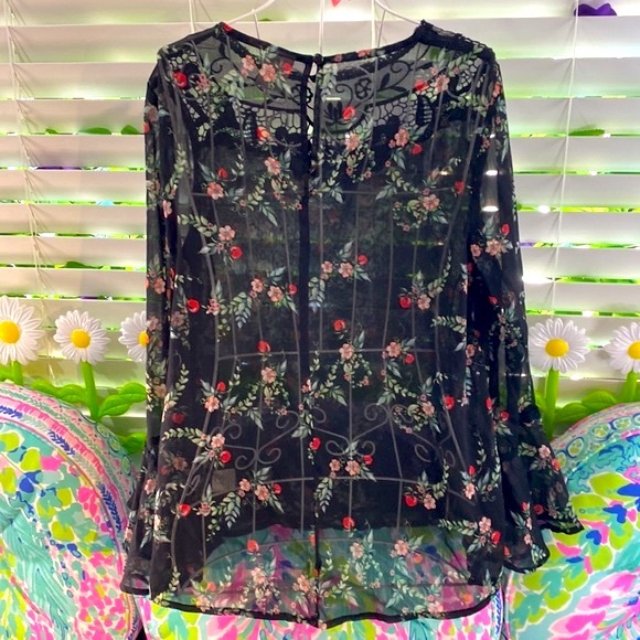 Disney Snow White red apple print on black chiffon top - Picture 6 of 9